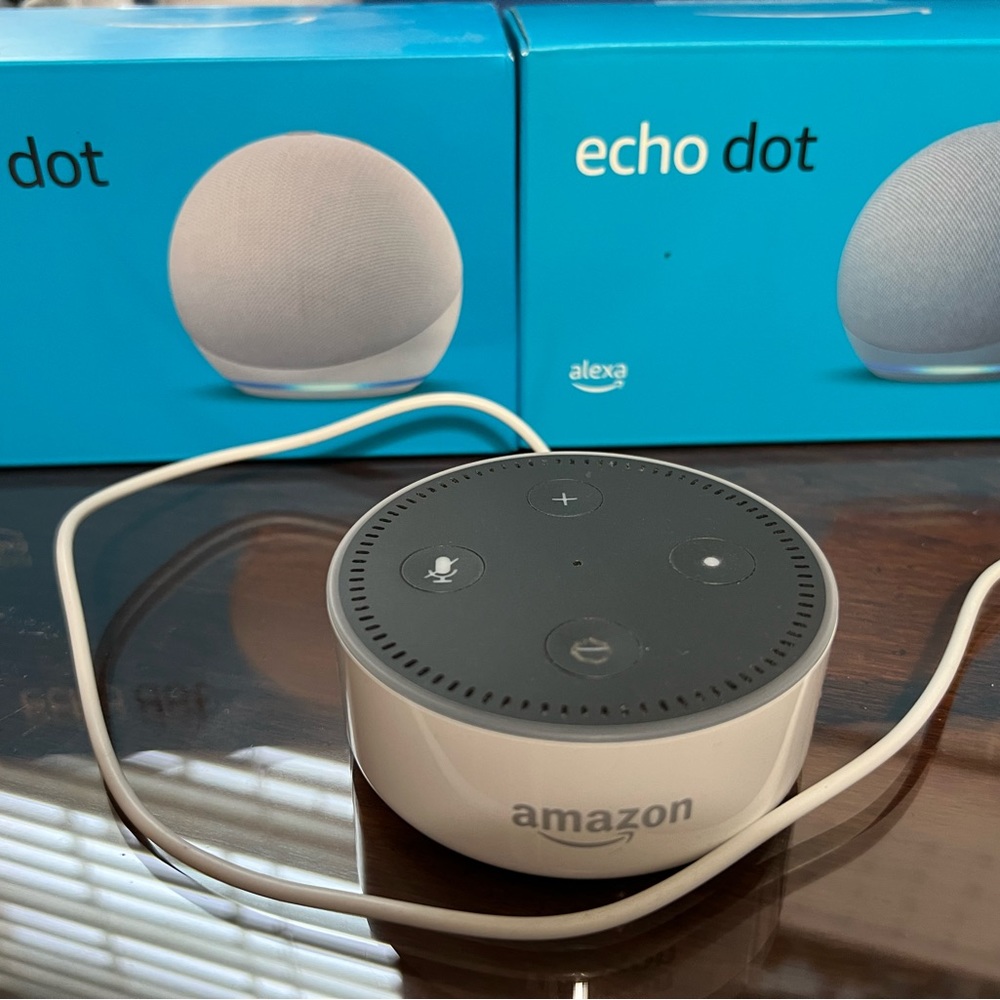 Echo Dots X3